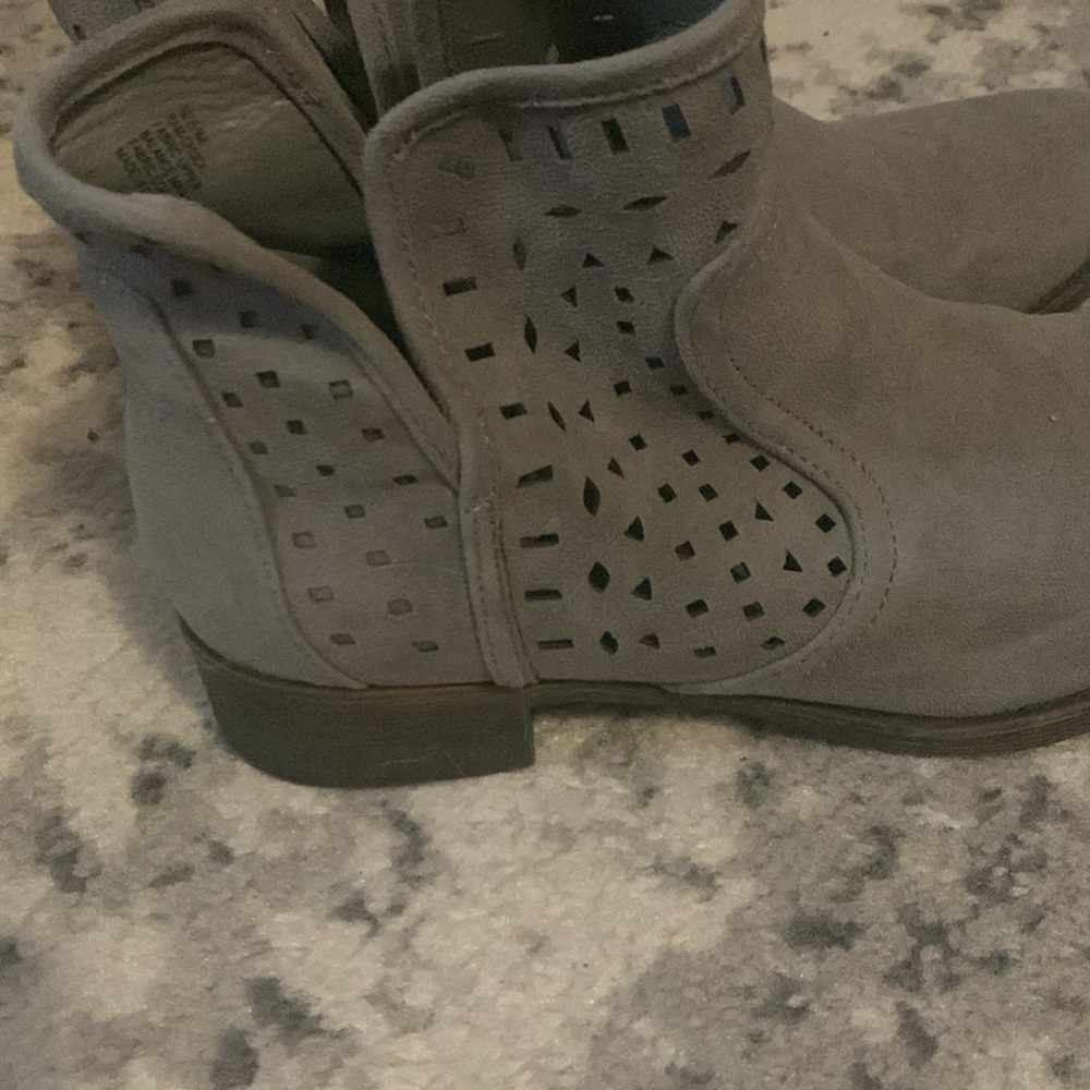 Like new booties - Picture 4 of 6